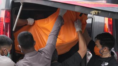 Десетки загинаха при пожар в пренаселения индонезийски затвор в Тангеранг