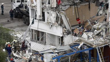 Двама души са загинали при мощен взрив на газ който