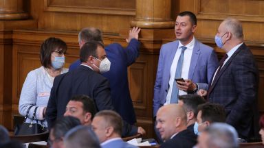 Урок по история за 9 и септември на Демократична България предизвика