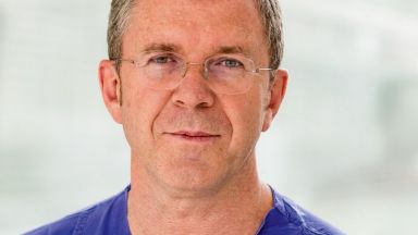 Проф Ханс Хенкес който е в топ три на неврорентгенолозите