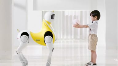 Китайски стартъп създава робот-еднорог за деца