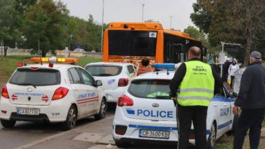 Автобус на столичния градски транспорт се запали в района на