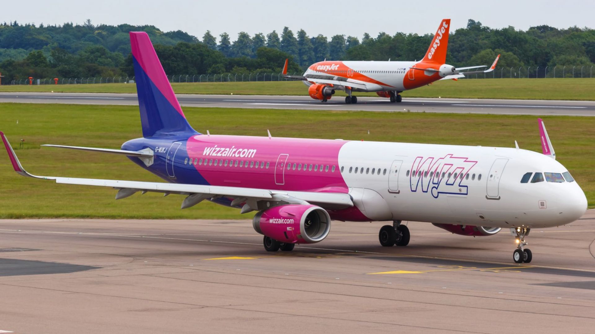 EasyJet не се "даде" на Wizz Air