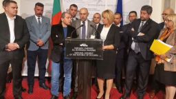 ИТН, ИБГНИ и ДБ се обединиха срещу ГЕРБ, ДПС и БСП заради процедурни хватки в НС (видео)