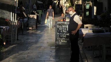 Драстични мерки спрямо неваксинираните срещу COVID 19 влизат в сила в