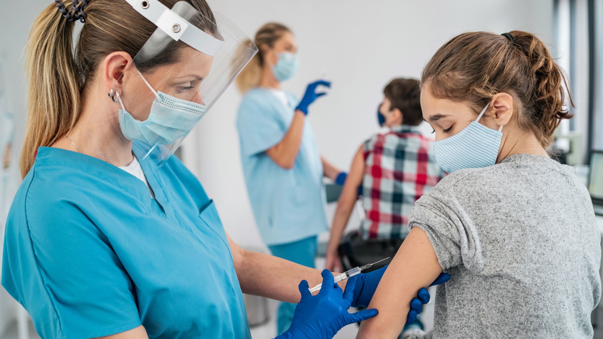 Училищата в Лос Анджелис задължават децата над 12 г. да се ваксинират