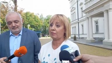 С отказа си да свика извънредно Народно събрание Ива Митева