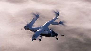 Joby Aviation започна пилотирани изпитания на своето електрическо аеротакси