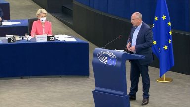 След повече от година в сянката на ковид пандемията ЕС издържа