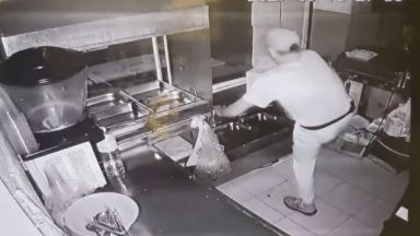 Арестуваха 20 годишен мъж за наглата кражба от кутия за дарения