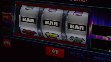 Близо 40 000 българи са се вписали доброволно в регистъра за хазартно зависими