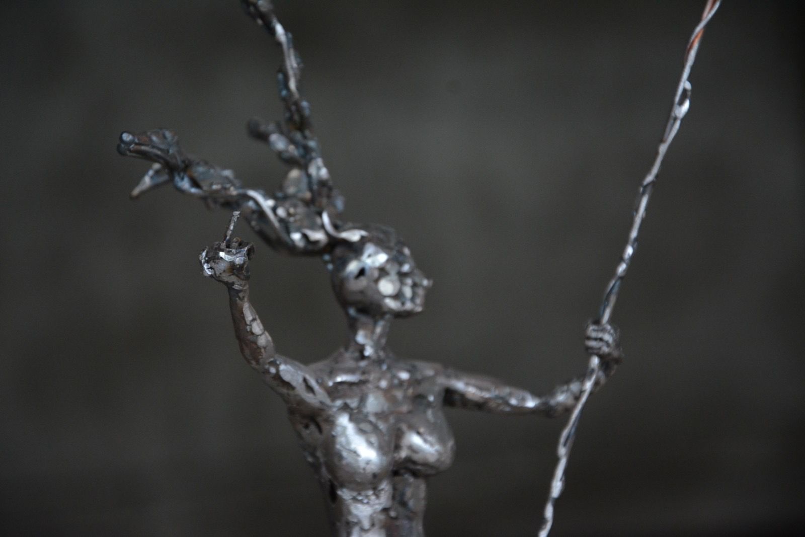Скулптура от метал на Ален