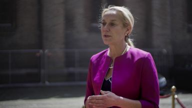 Външната министърка на Нидерландия Сигрид Каг подаде оставка след като