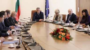 Премиерът Стефан Янев разпореди създаване на работна група за разплащане на