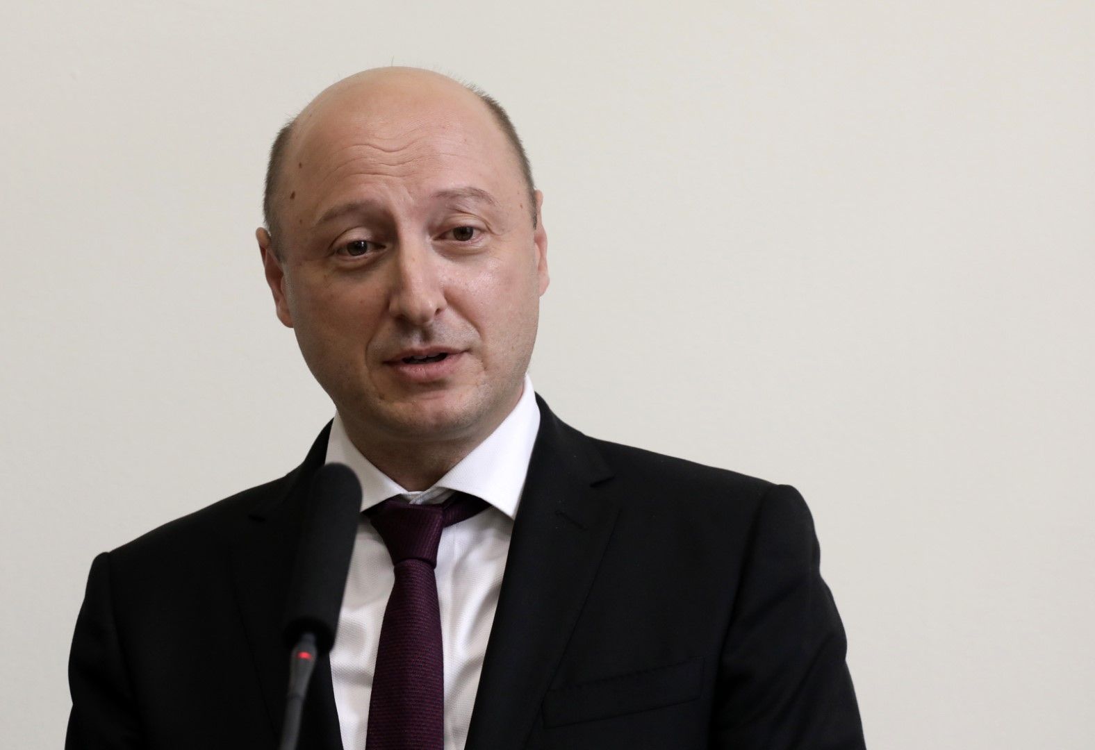 министърът на финансите Валери Белчев