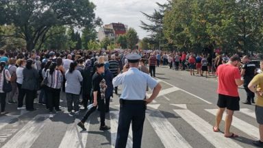 Втори ден жителите на Айтос и околните села излязоха на