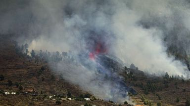 Вулкан изригна на испанския остров Ла Палма част от