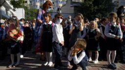 МОН планира учебната година да започва още в началото на септември