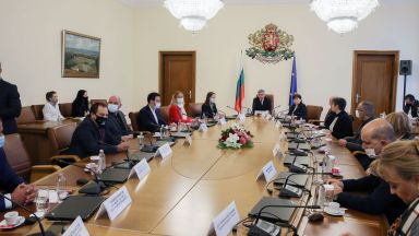 Стефан Янев: Идва зимният сезон, но да пазим здравето на туристите (видео)