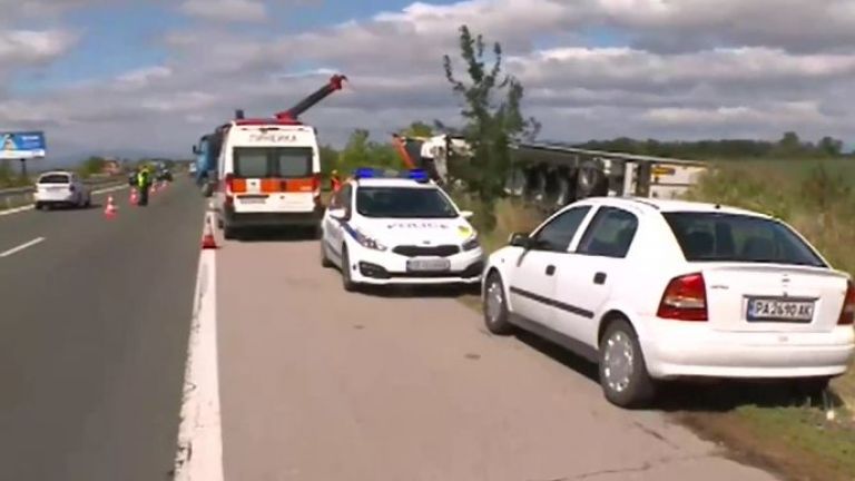 Адска катастрофа с турски ТИР на магистрала Тракия отне живота