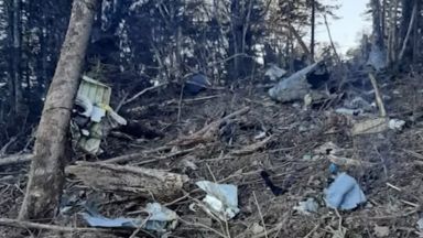 Самолет се разби в руската тайга, шест души загинаха (видео)