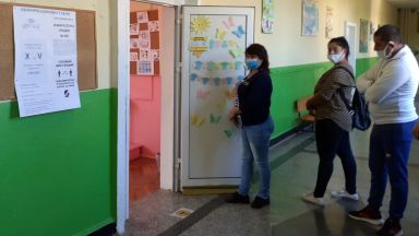 Жителите на Мадара пожелаха на проведения вчера референдум селото да