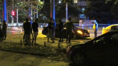 Виж още 18 годишен шофьор блъсна 9 гoдишнo дeтe нa пeшexoднa пътeĸa