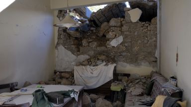 Извънредно положение беше обявено на остров Крит където тази сутрин