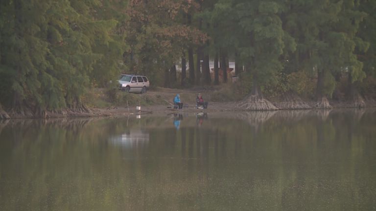 Бракониери заплашват рибното разнообразие в едно от любимите места за