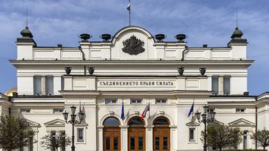 7 политически партии влизат в парламента ако изборите за Народно