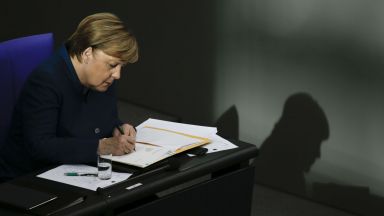 Германският канцлер Ангела Меркел насърчи повече жени да участват в