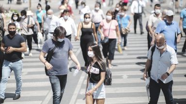 Вече повече от година и половина светът е в пандемията