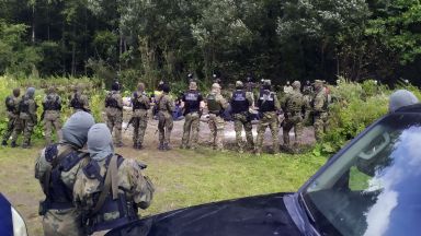 Полша незаконно е изтласкала група мигранти установили свой лагер по