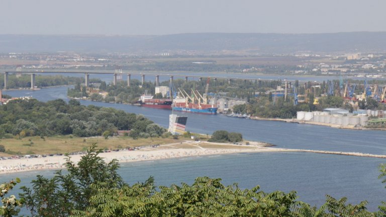 Кабинетът дава пристанище Варна на концесия