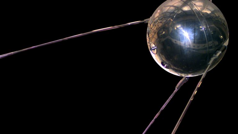 Как "Спутник" постави началото на Космическата надпревара