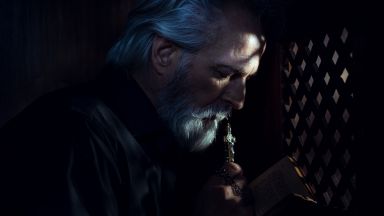 На фона на голям скандал за сексуални издевателства в католическата