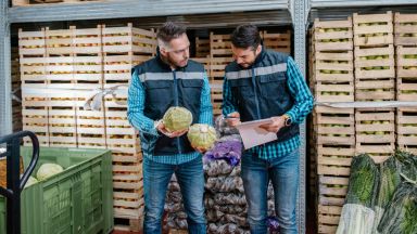 Предстоящата зима няма да бъде лека а броят на хората