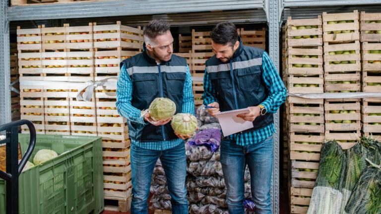 Предстоящата зима няма да бъде лека, а броят на хората,