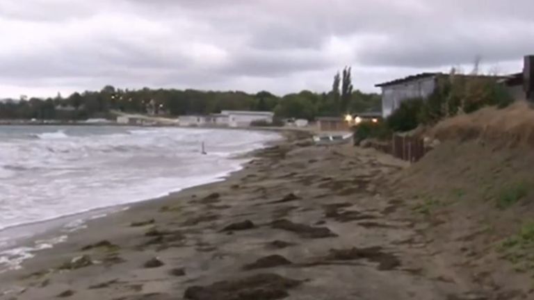 Бурното море унищожи почти напълно един от плажовете край Бургас.