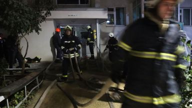 Едно от децата в опожареното жилище във Варна е било мъртво месец преди пламъците