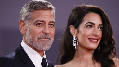 Джордж и Амал Клуни обраха овациите в Лондон