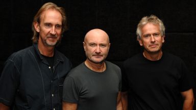 Genesis отмениха последните си концерти заради случаи на Covid-19 в групата