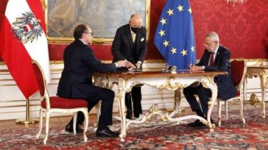 Новият австрийски канцлер Александър Шаленберг тържествено положи клетва пред президента