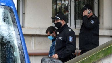 Апелативният съд във Варна остави под стража мъжа обвинен че