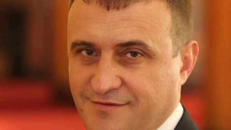 Ахмед Ахмедов е заместник-председател на ДПС и член на Централното