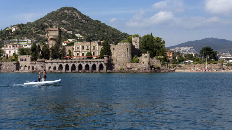 Общинският съветник в Перник Божидар Живков не е декларирал къща,