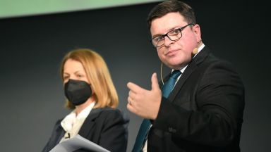 Светът е вперил поглед в шотландския град Глазгоу където в