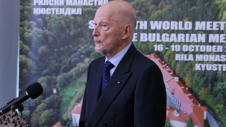 Бившият премиер Симеон Сакскобургготски пожела на следващите управници да постигнат