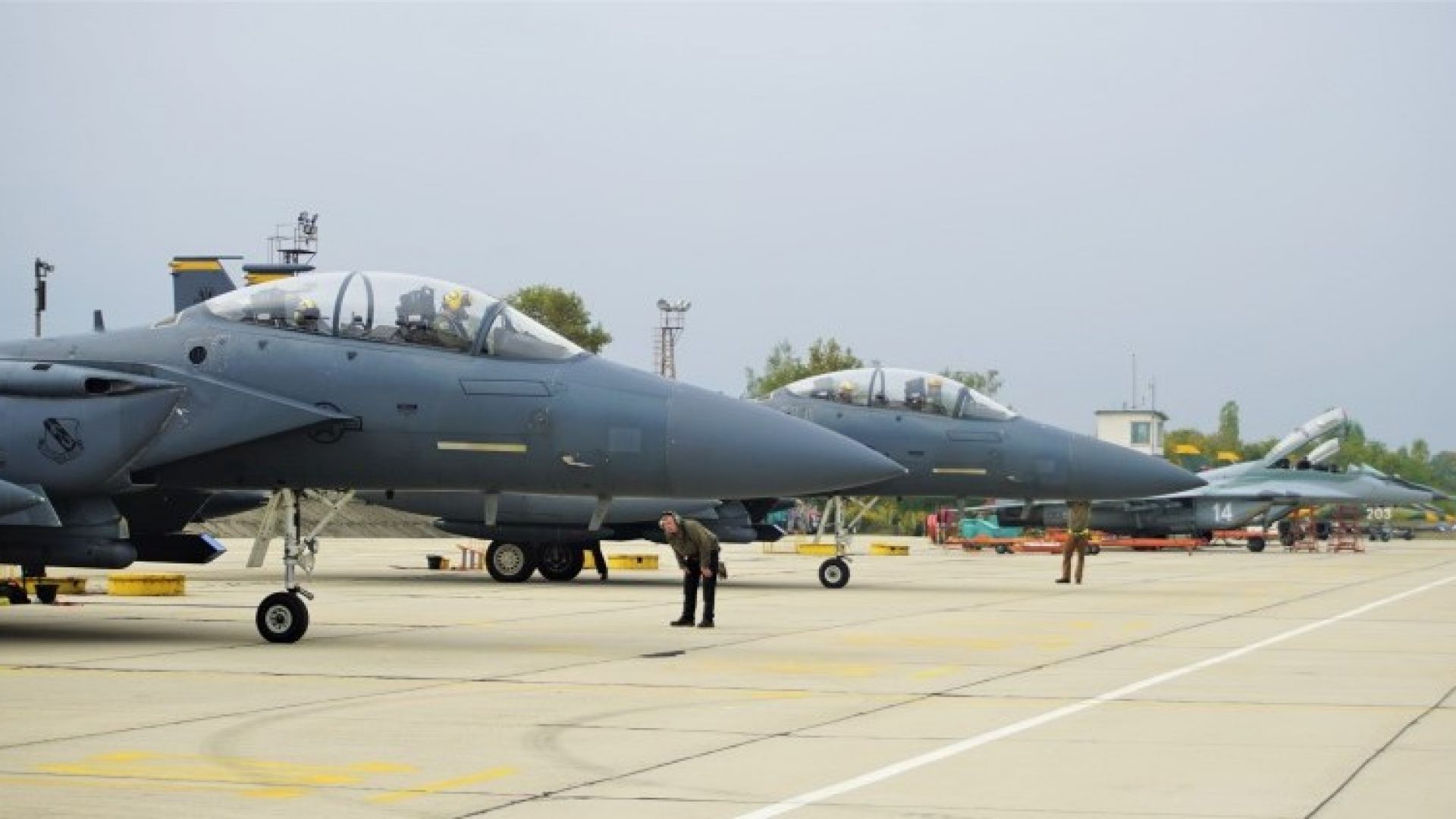 Екипажи на F-15E се пребазираха в Граф Игнатиево за "Castle Forge - 2021"