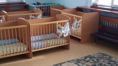 Аудиозаписи с писъци звук от удари и обиди към 2 годишни